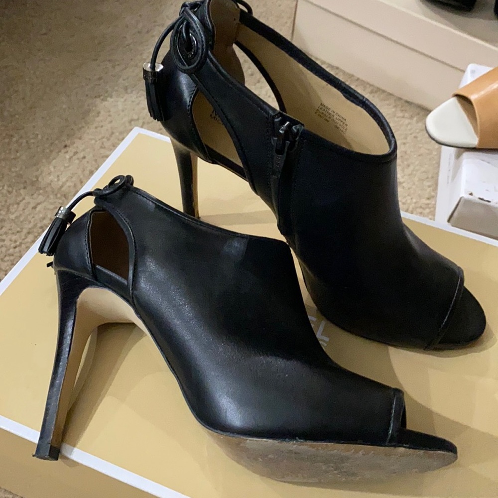 Black Michael Kors